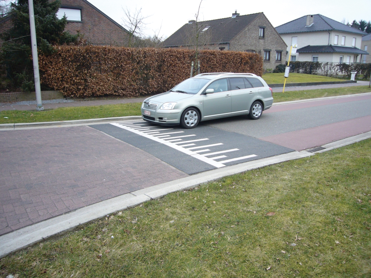 Veilig kruispunt Kastanjestraat Houthalen